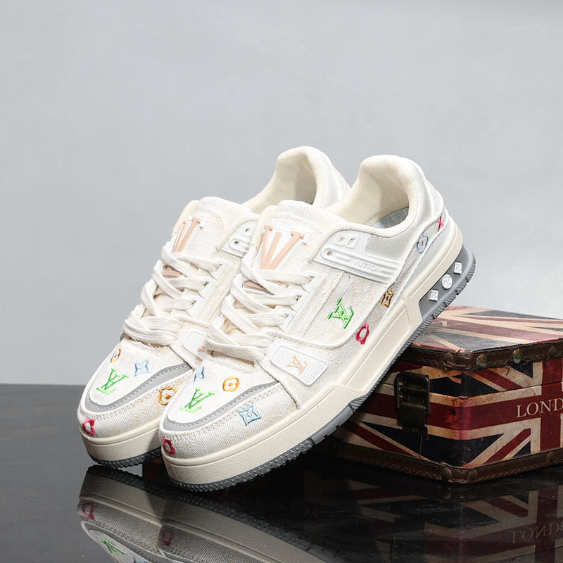 Spring embroidery men's shoes